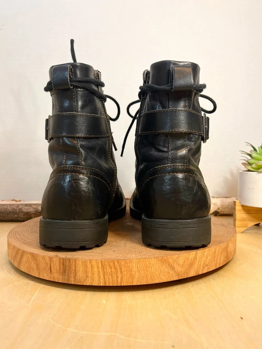 Aston Grey | Rockcastle 2 Combat Boots in Black Leather Size 10.5